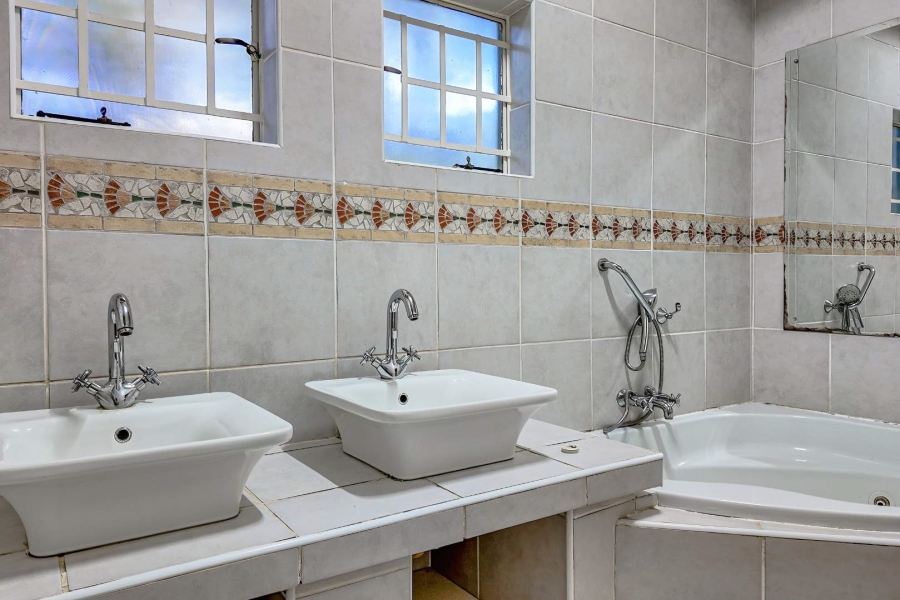 4 Bedroom Property for Sale in Schoemansville North West